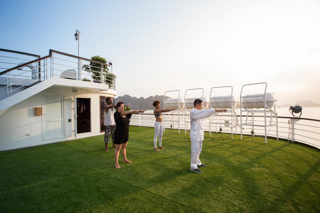 Mon Cheri Cruises Ha Long Exterior photo