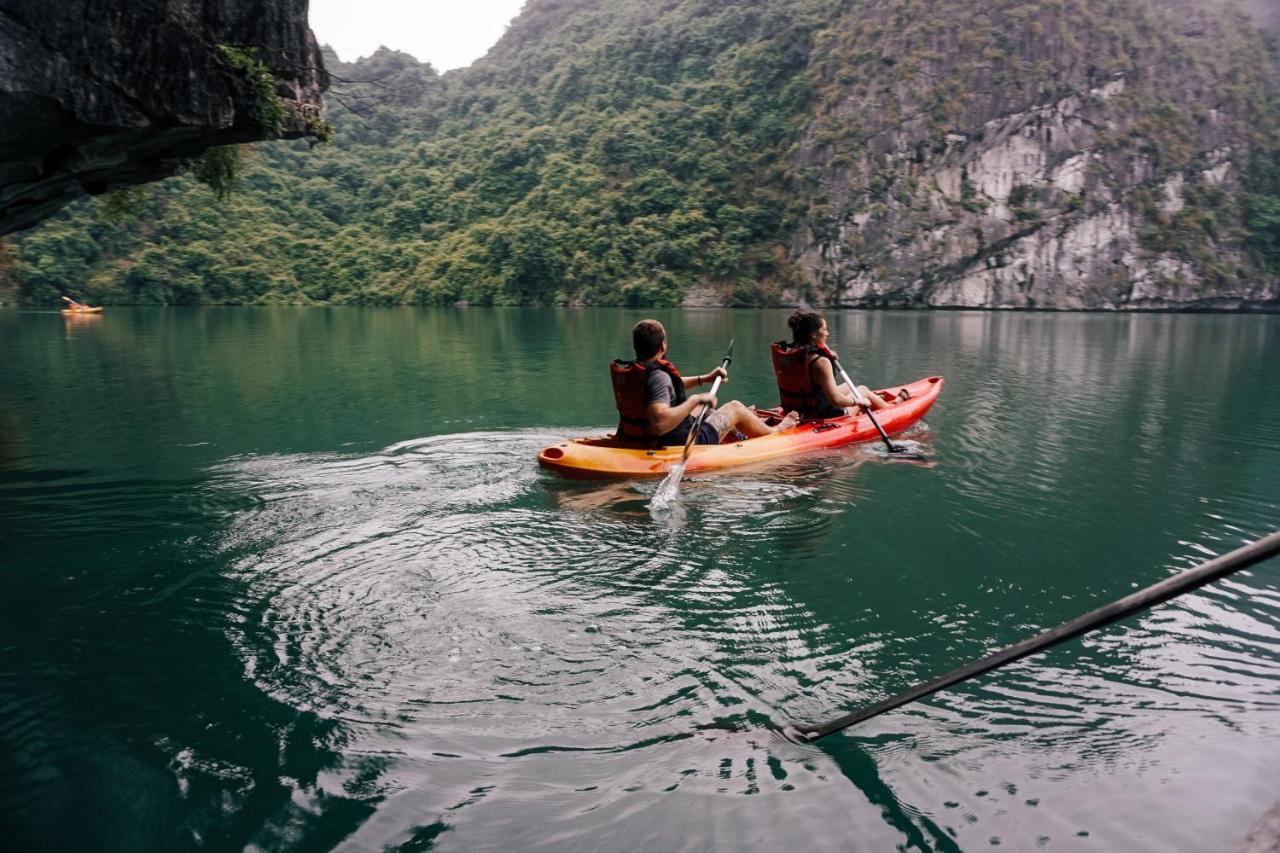 Mon Cheri Cruises Ha Long Exterior photo